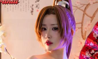小泳池大惊喜，Tiny Asa的免费写真给你清凉又撩人的夏日回忆！
